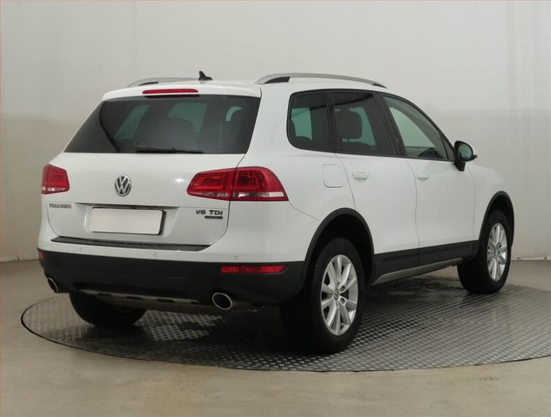 Volkswagen Touareg - hlavní fotka