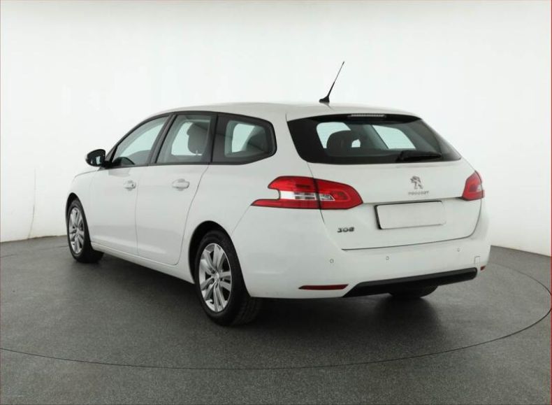 Peugeot 308 - hlavní fotka