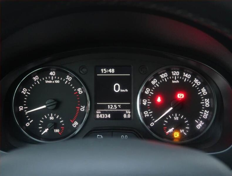 Škoda Rapid - hlavní fotka