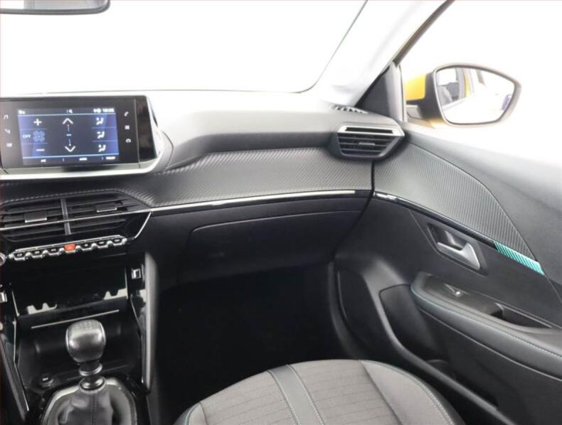 Peugeot 208 - hlavní fotka