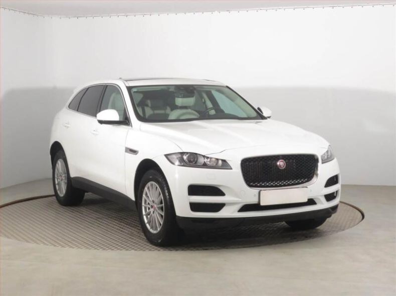 Jaguar F-Pace - hlavní foto