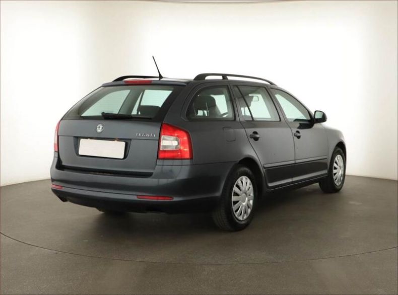 Škoda Octavia - hlavní fotka