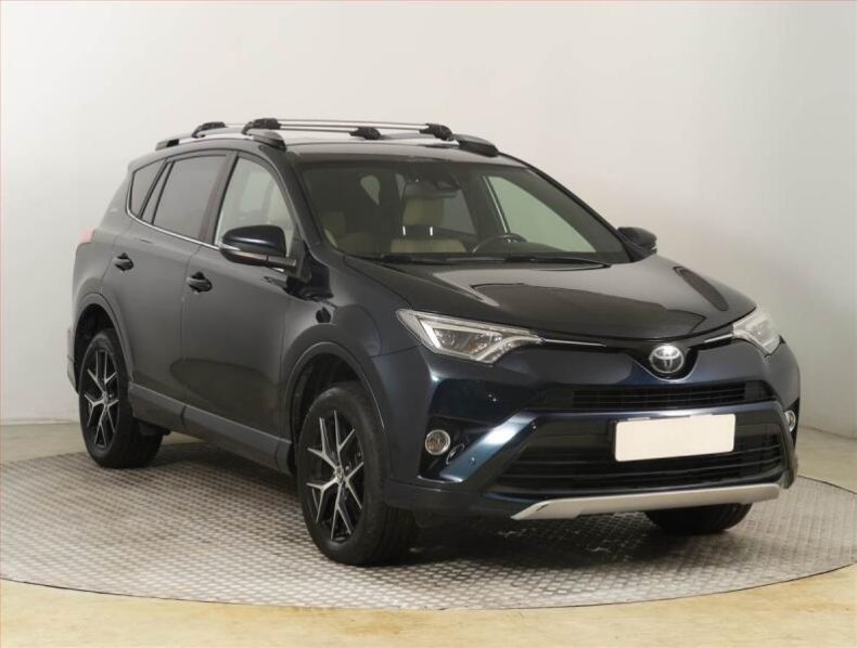 Toyota RAV 4 - hlavní fotka