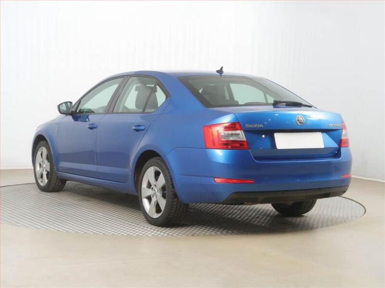 Škoda Octavia - hlavní fotka
