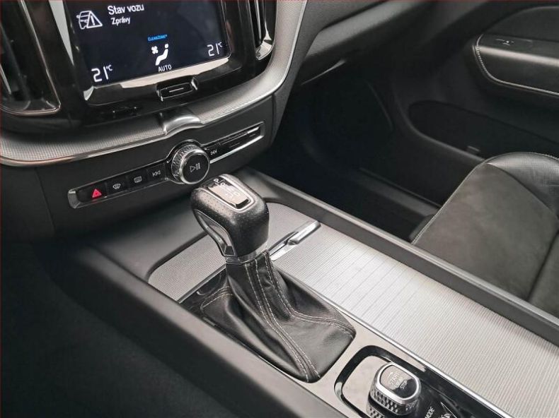 Volvo XC60 - hlavní fotka