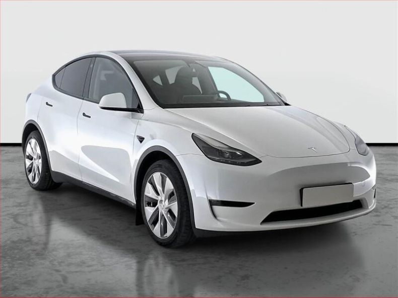 Tesla Model Y - hlavní foto