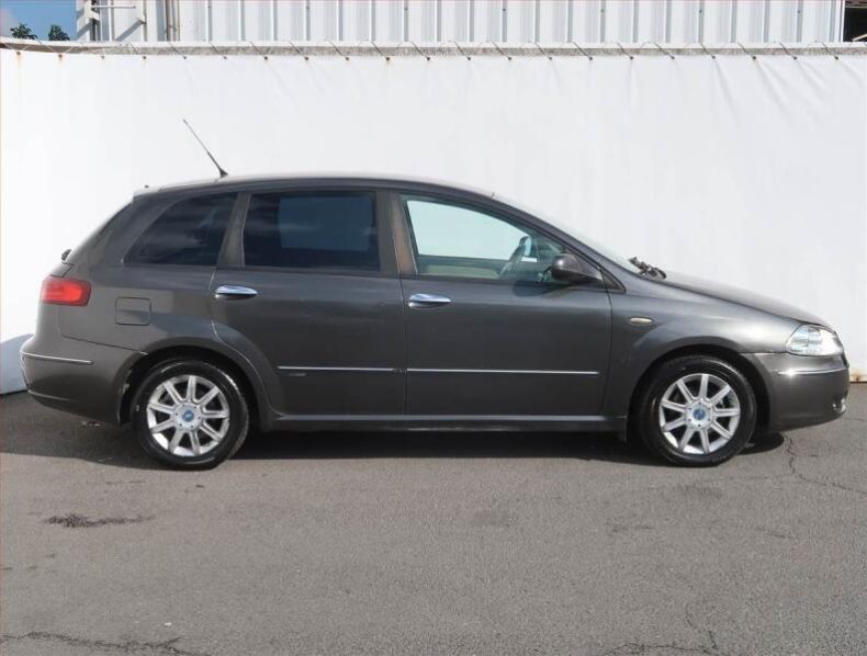 Fiat Croma - hlavní fotka