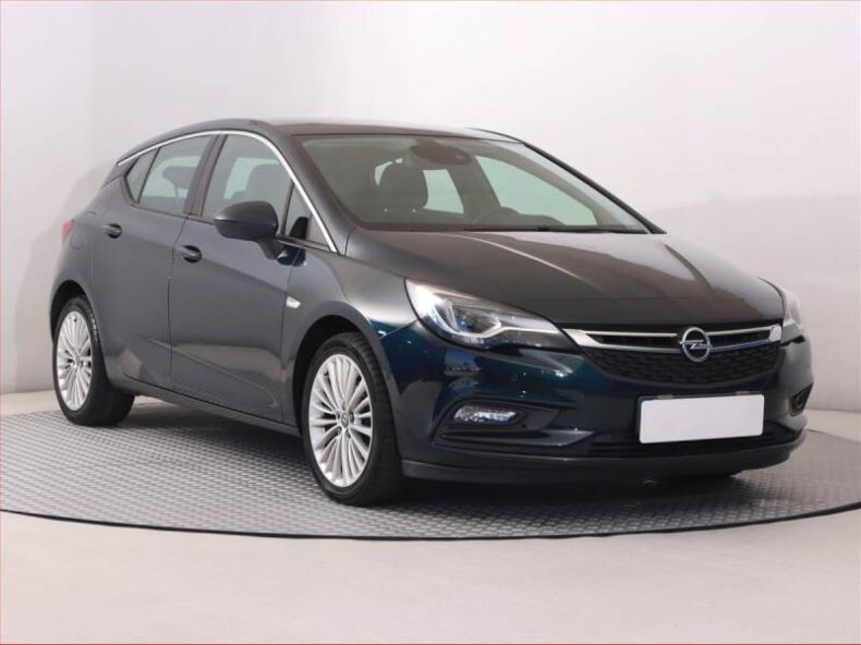 Opel Astra - hlavní foto