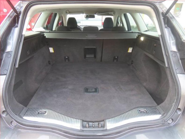 Ford Mondeo - hlavní fotka