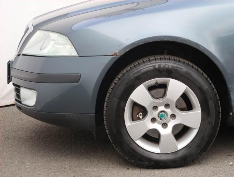 Škoda Octavia - hlavní fotka