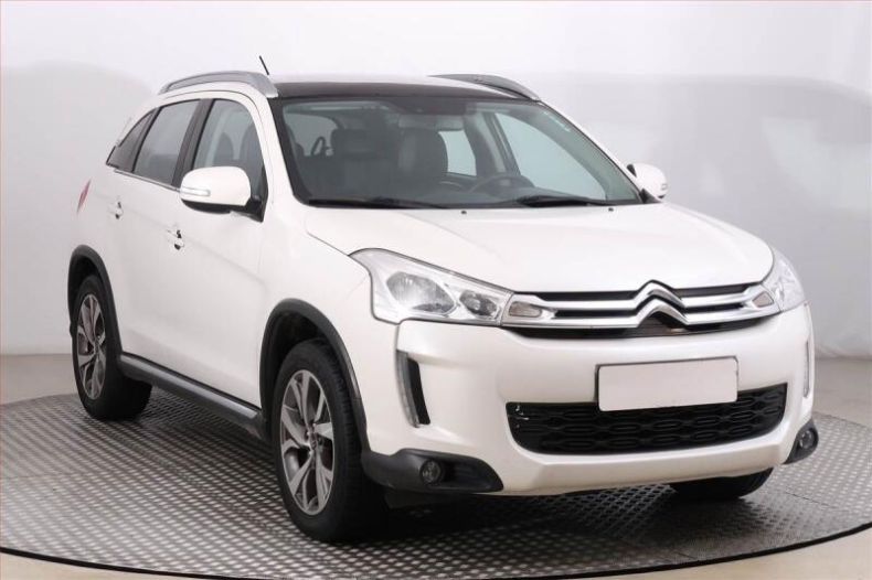 Citroën C4 Aircross - hlavní foto