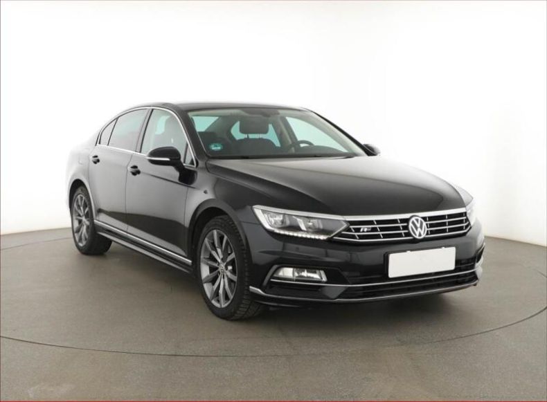 Volkswagen Passat - hlavní fotka inzerátu