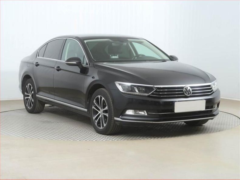 Volkswagen Passat - hlavní fotka inzerátu