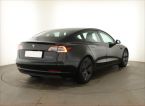 Tesla Model 3 - fotka číslo 4