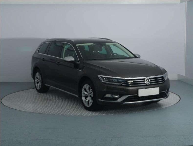 Volkswagen Passat - hlavní fotka inzerátu