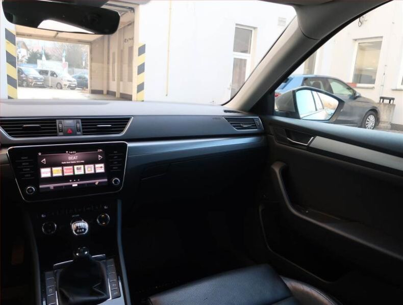 Škoda Superb - hlavní fotka