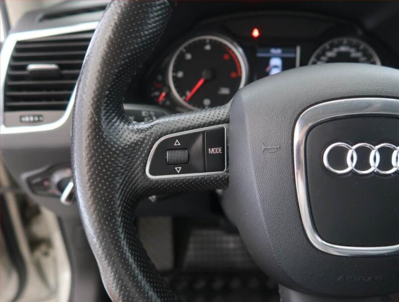 Audi Q5 - hlavní fotka