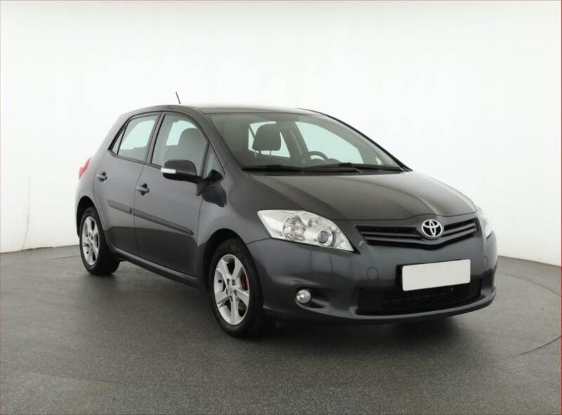 Toyota Auris - hlavní foto