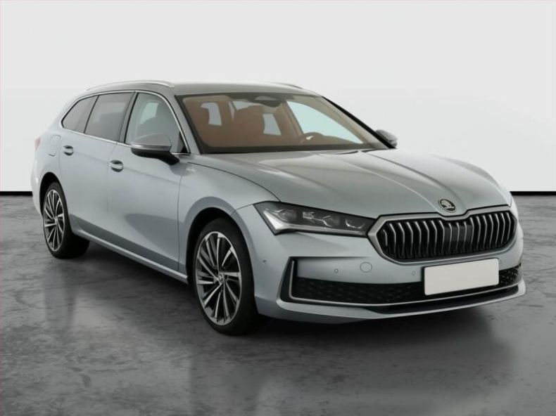 Škoda Superb - hlavní foto