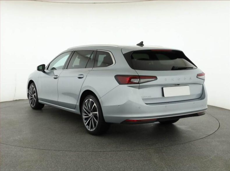 Škoda Superb - hlavní fotka