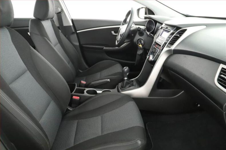Hyundai i30 - hlavní fotka