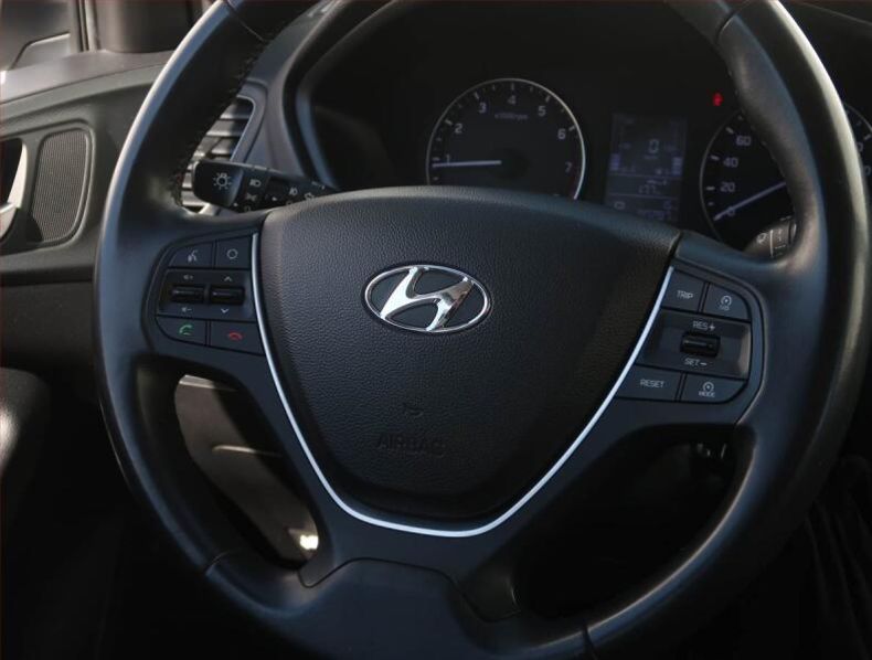 Hyundai i20 - hlavní fotka