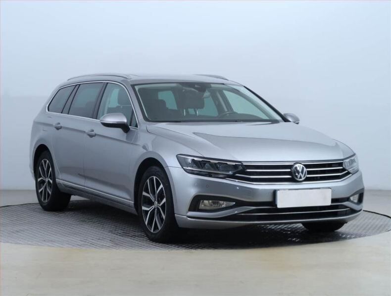 Volkswagen Passat - hlavní foto