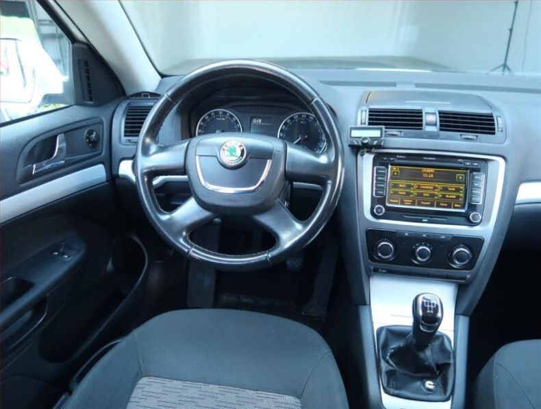 Škoda Octavia - hlavní fotka