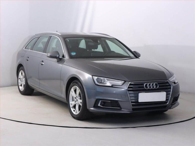 Audi A4 - hlavní foto
