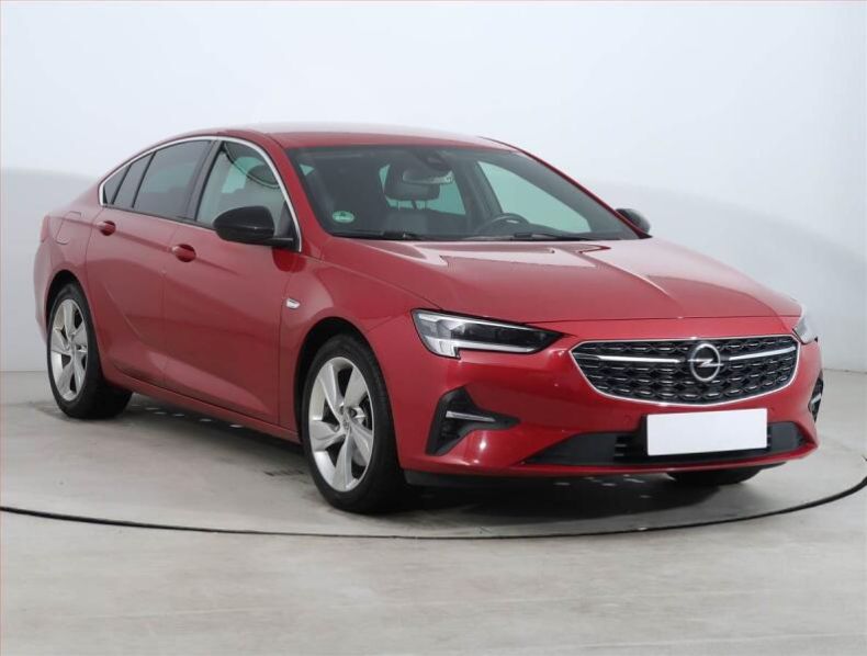 Opel Insignia - hlavní foto