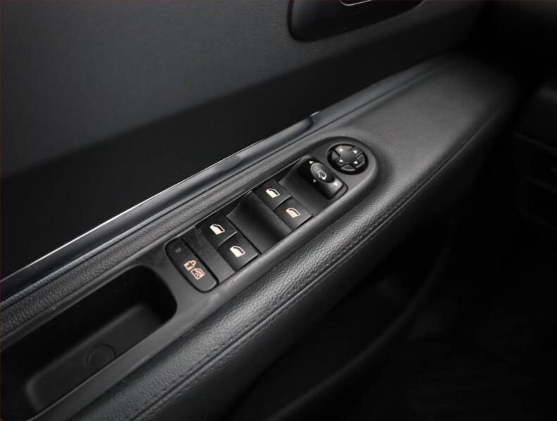 Peugeot 3008 - hlavní fotka