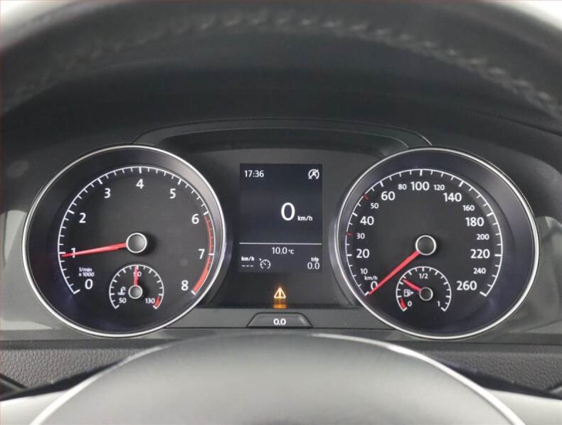 Volkswagen Golf - hlavní fotka