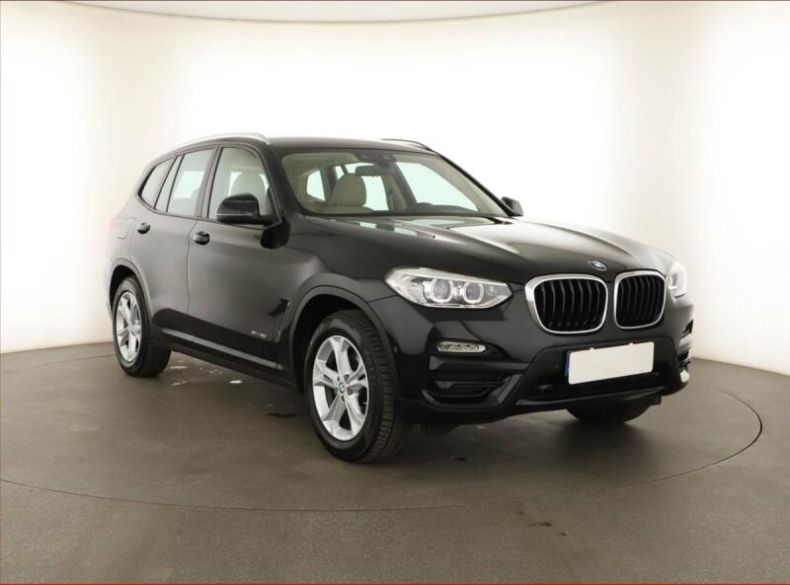 BMW X3 - hlavní foto