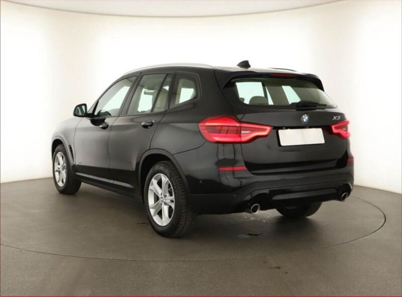 BMW X3 - hlavní fotka