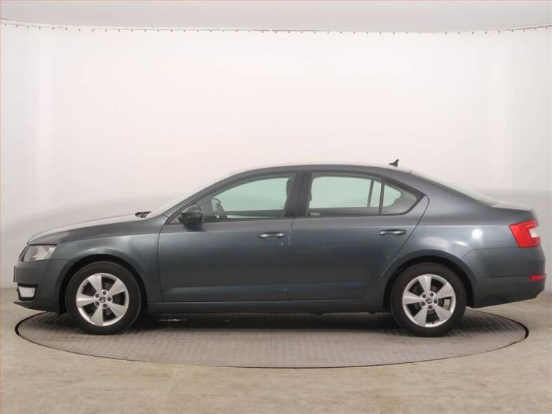 Škoda Octavia - hlavní fotka