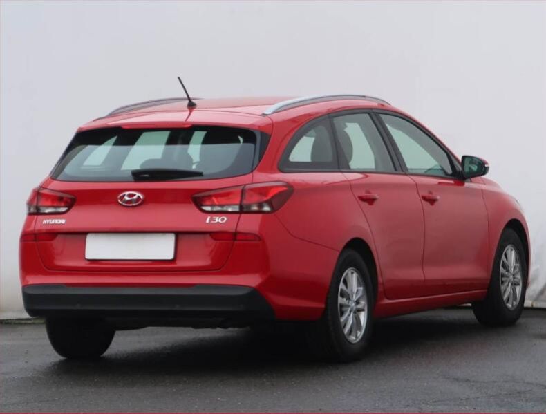 Hyundai i30 - hlavní fotka