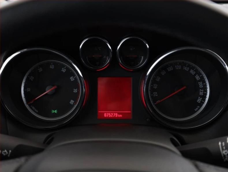 Opel Astra - hlavní fotka