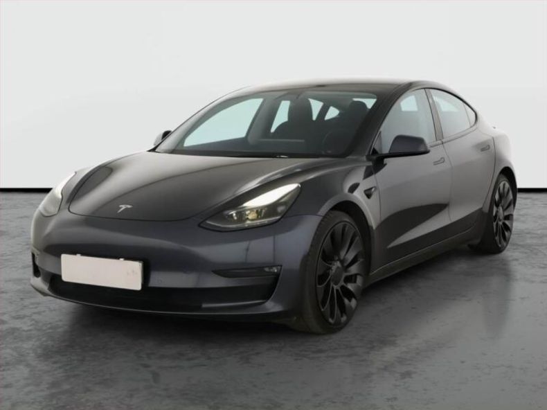 Tesla Model 3 - hlavní fotka