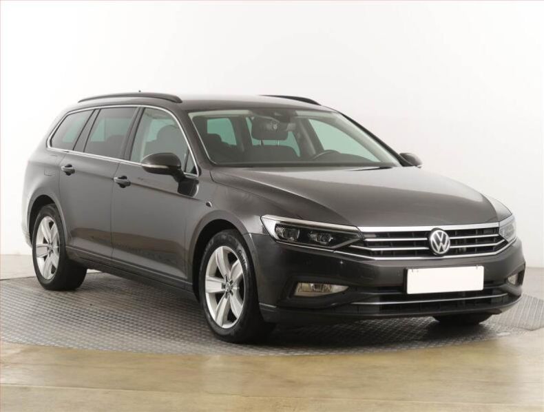 Volkswagen Passat - hlavní foto
