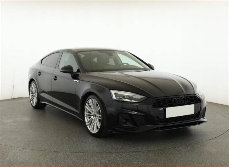 Audi A5 - hlavní foto