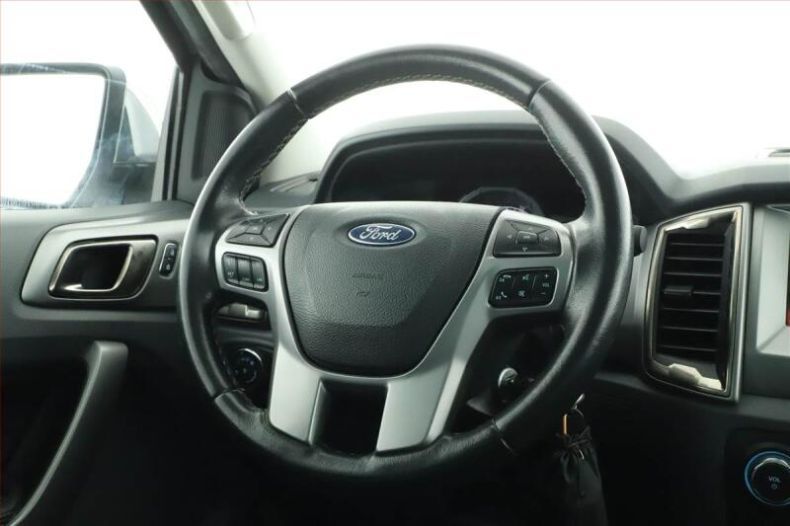 Ford Ranger - hlavní fotka