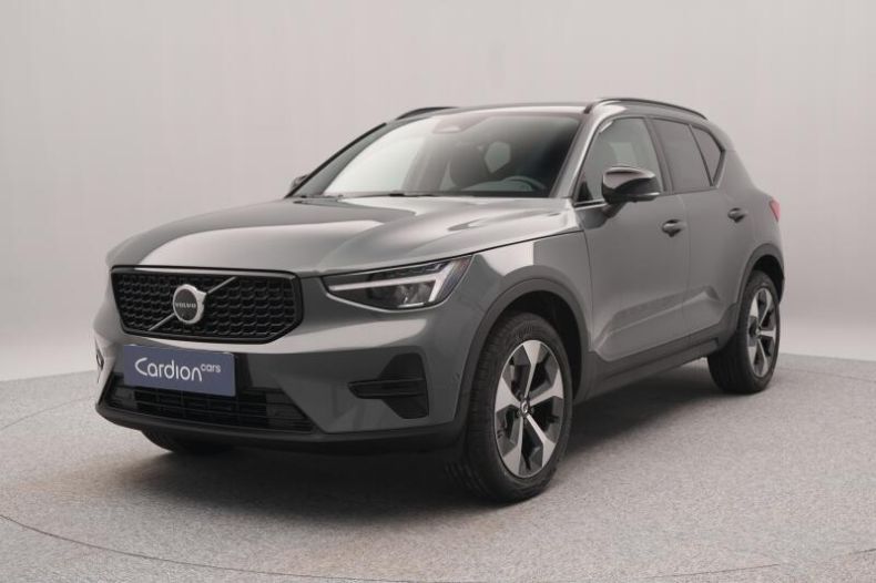 Volvo XC40 - hlavní foto