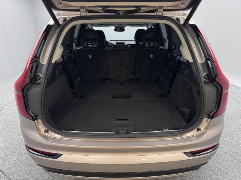 Volvo XC90 - hlavní fotka