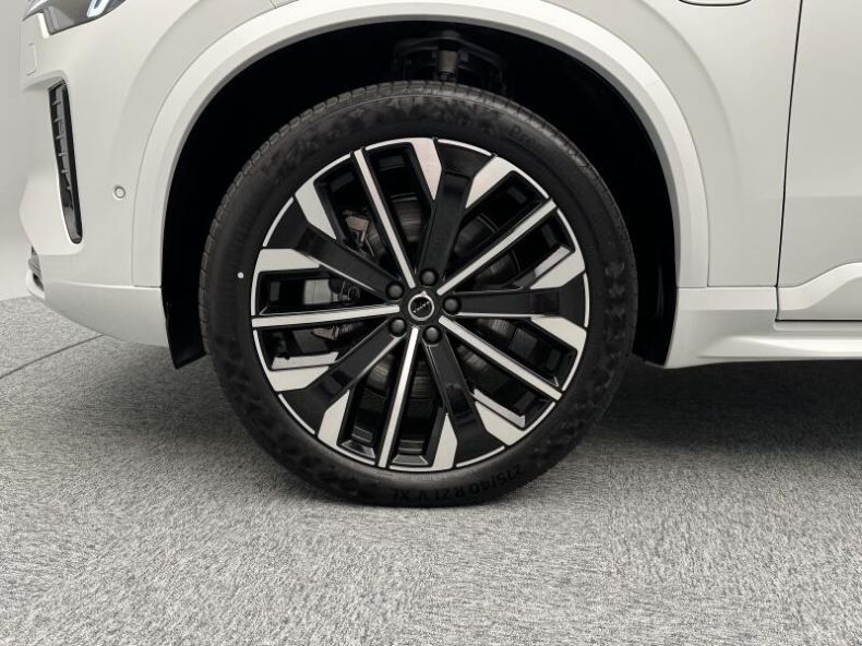 Volvo XC90 - hlavní fotka