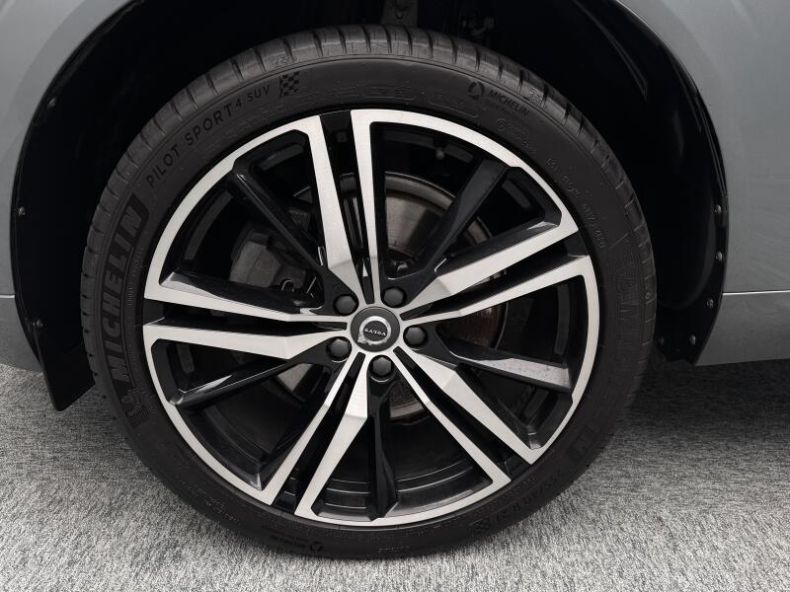 Volvo XC60 - hlavní fotka
