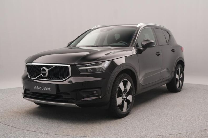 Volvo XC40 - hlavní foto