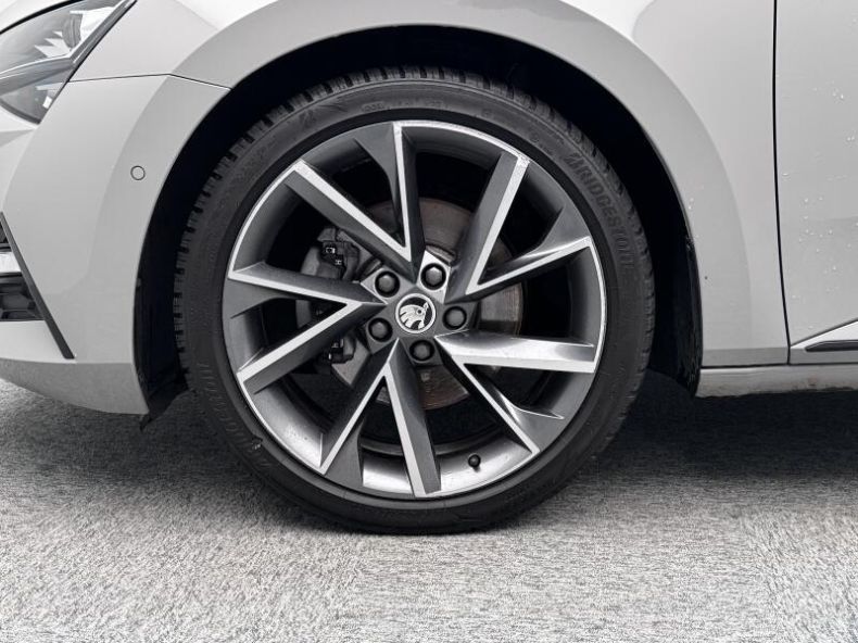 Škoda Superb - hlavní fotka