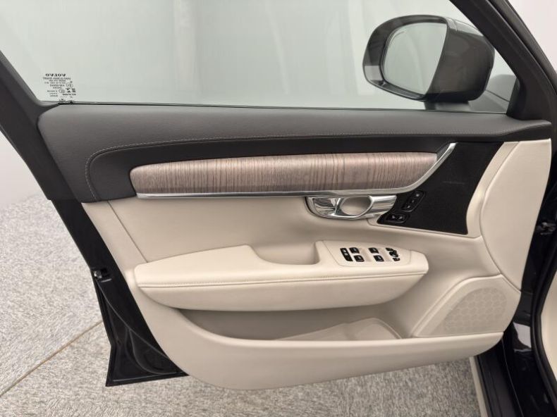 Volvo V90 - hlavní fotka