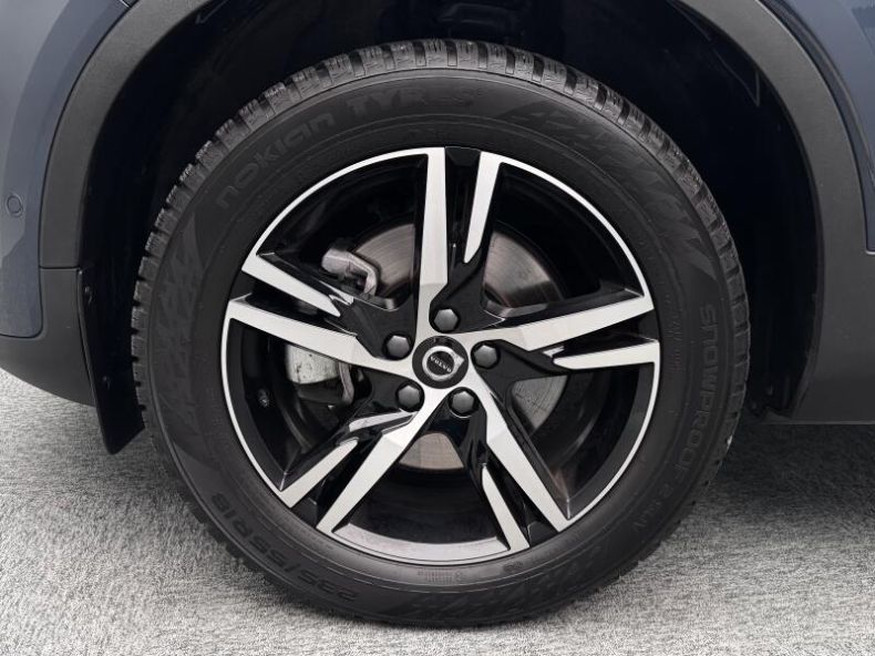 Volvo XC40 - hlavní fotka