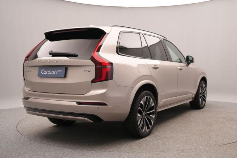 Volvo XC90 - hlavní foto